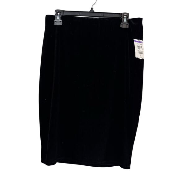 HALOGEN NWT $79 Velvet Pull On Pencil Skirt Size M or L - Picture 3 of 7